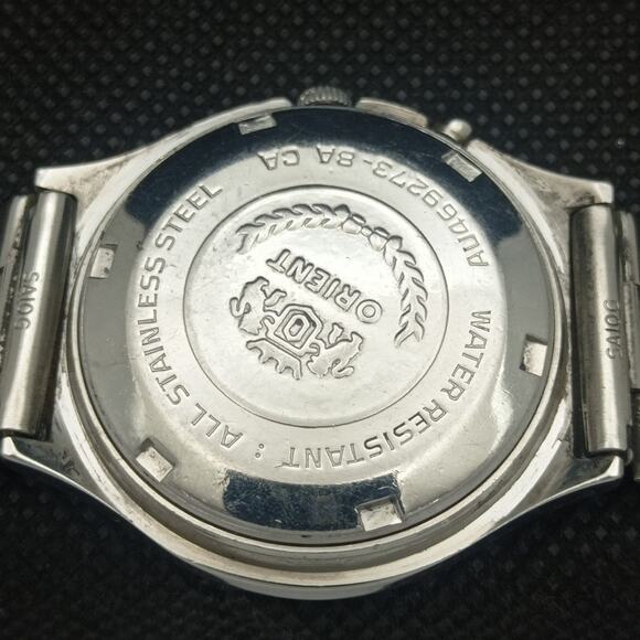 Vintage 1982 Orient Automatic Mens Silver Watch W/daydate & Gold accents - Picture 8 of 8